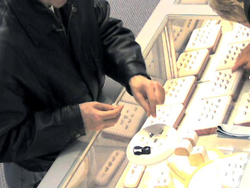 exacqVision jewelry store theft video