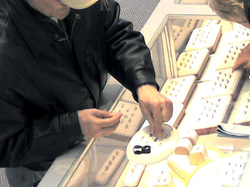 exacqVision jewelry store theft video